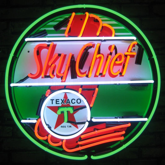 The Texaco Sky Chief Neon Sign, with its radiant red and green hues, brings a classic and energetic vibe to any room, ideal for creating a vintage lounge atmosphere.